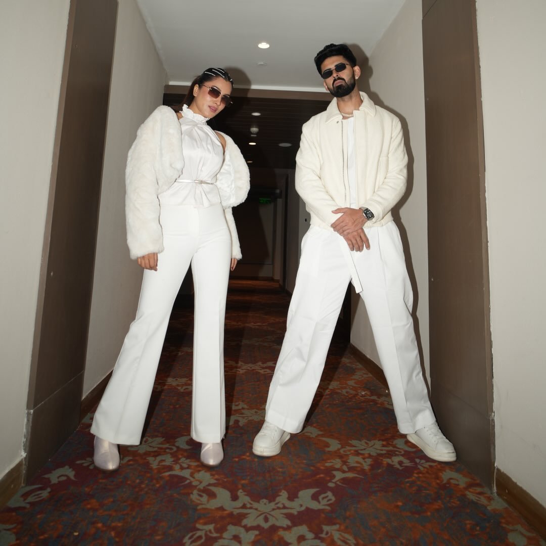 Classico & Naina