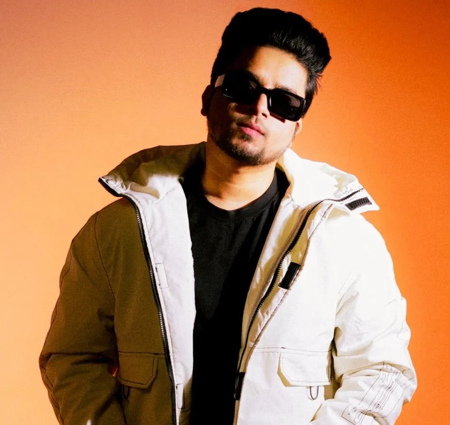 DJ