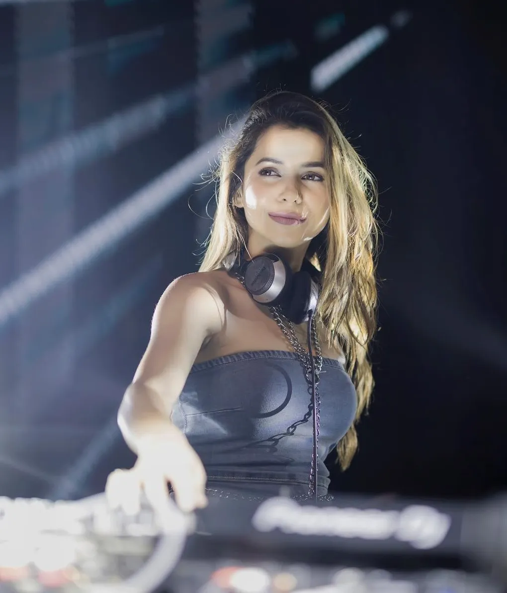 DJ Himani Singh